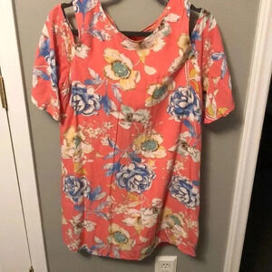 3 for $15 Umgee USA Dress in Coral & Floral Detail​